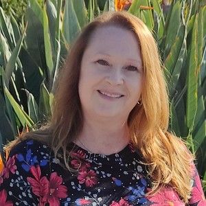 Meet your Posher, Leslie